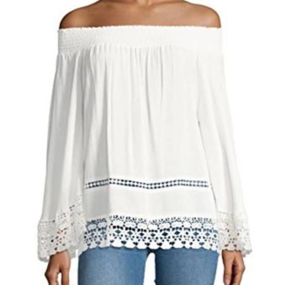 Romeo & Juliet Couture white Off Shoulder top - Picture 6 of 6